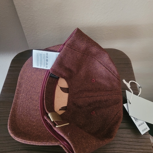 New Rip Curl Cap - Picture 3 of 3